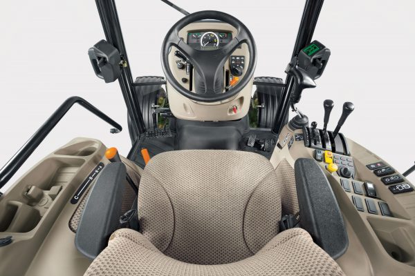 John Deere 4066R Compact Tractor - Image 3