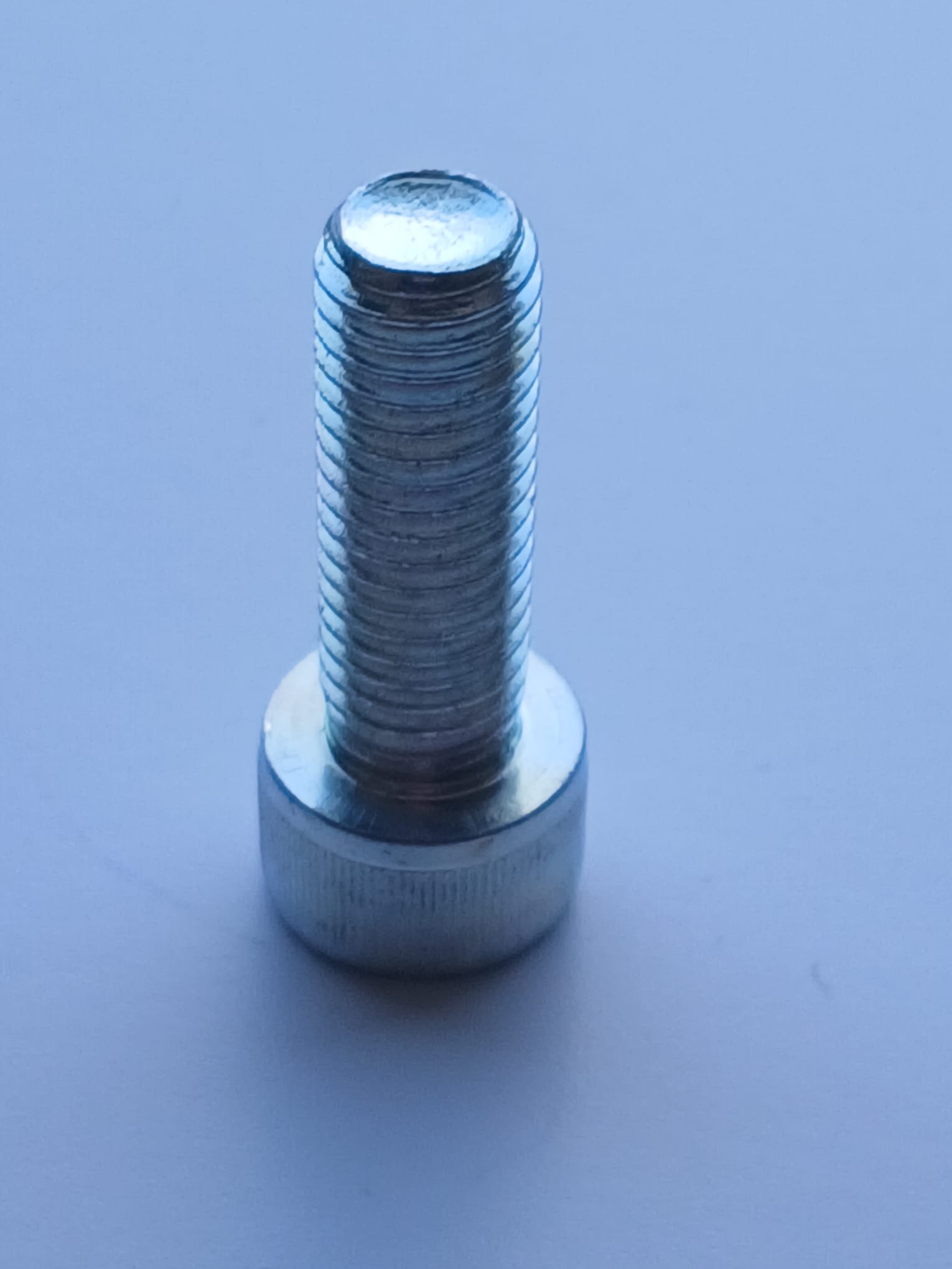 Laski Predator SCREW M10X30 - Image 3
