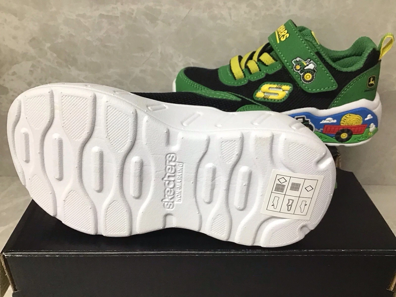 Skechers JOHN DEERE Barn Squad Buddies Trainer - Image 3