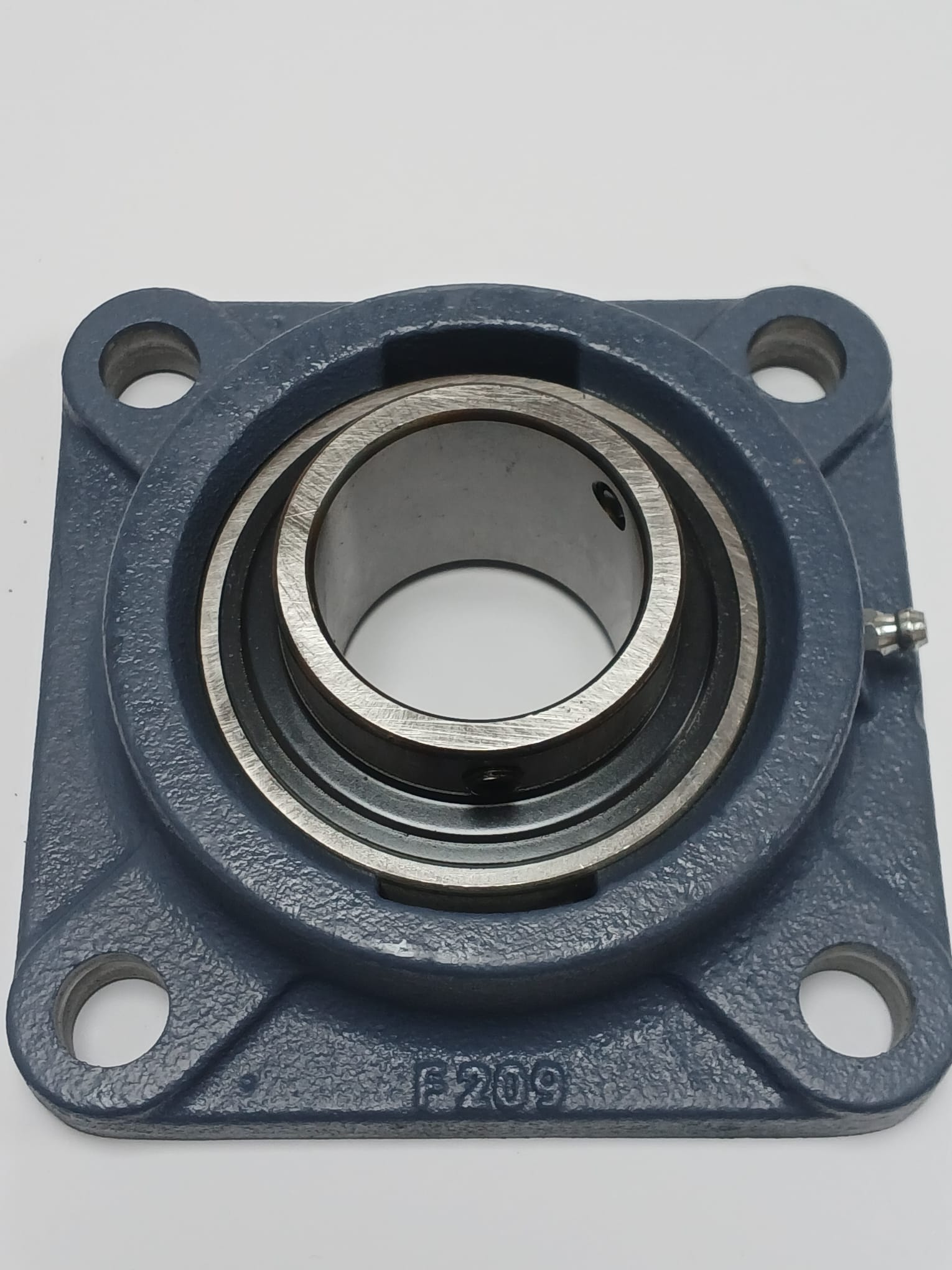 Laski Predator Power BEARING UCF 209 000558 - Image 2