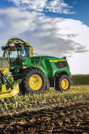 Introducing the John Deere F8 & F9: Forage Harvesting, Redefined