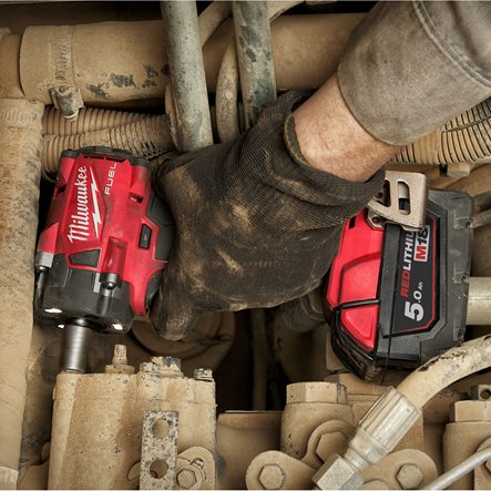 Milwaukee M18 FIW2F38-0X ⅜″ Compact Impact Wrench 4933478650 - Image 3