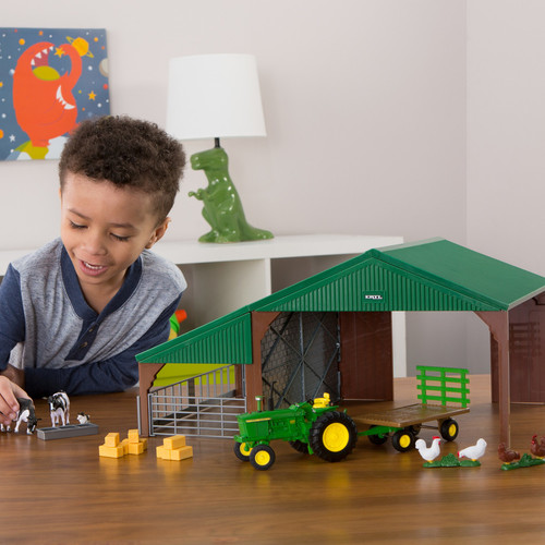 John Deere Farm Building with Tractor Play Set