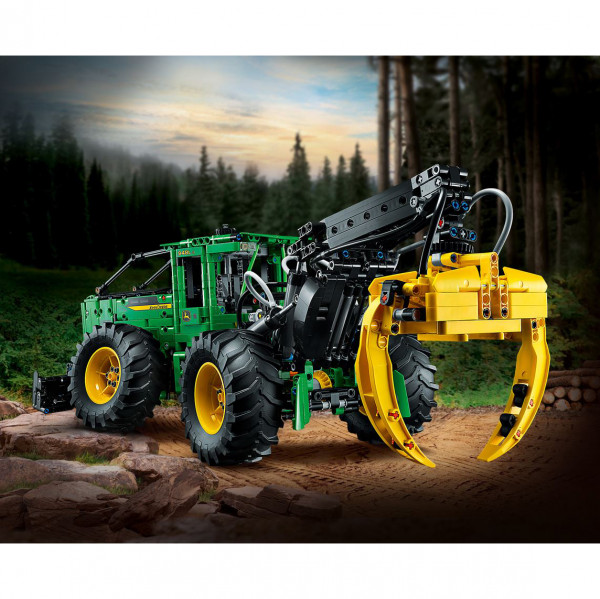 LEGO® Technic John Deere 948L-II Skidder