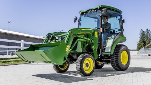 New John Deere 2032R compact tractor