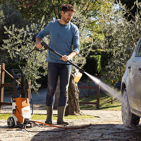 STIHL RE 100 Pressure Washer Ben Burgess