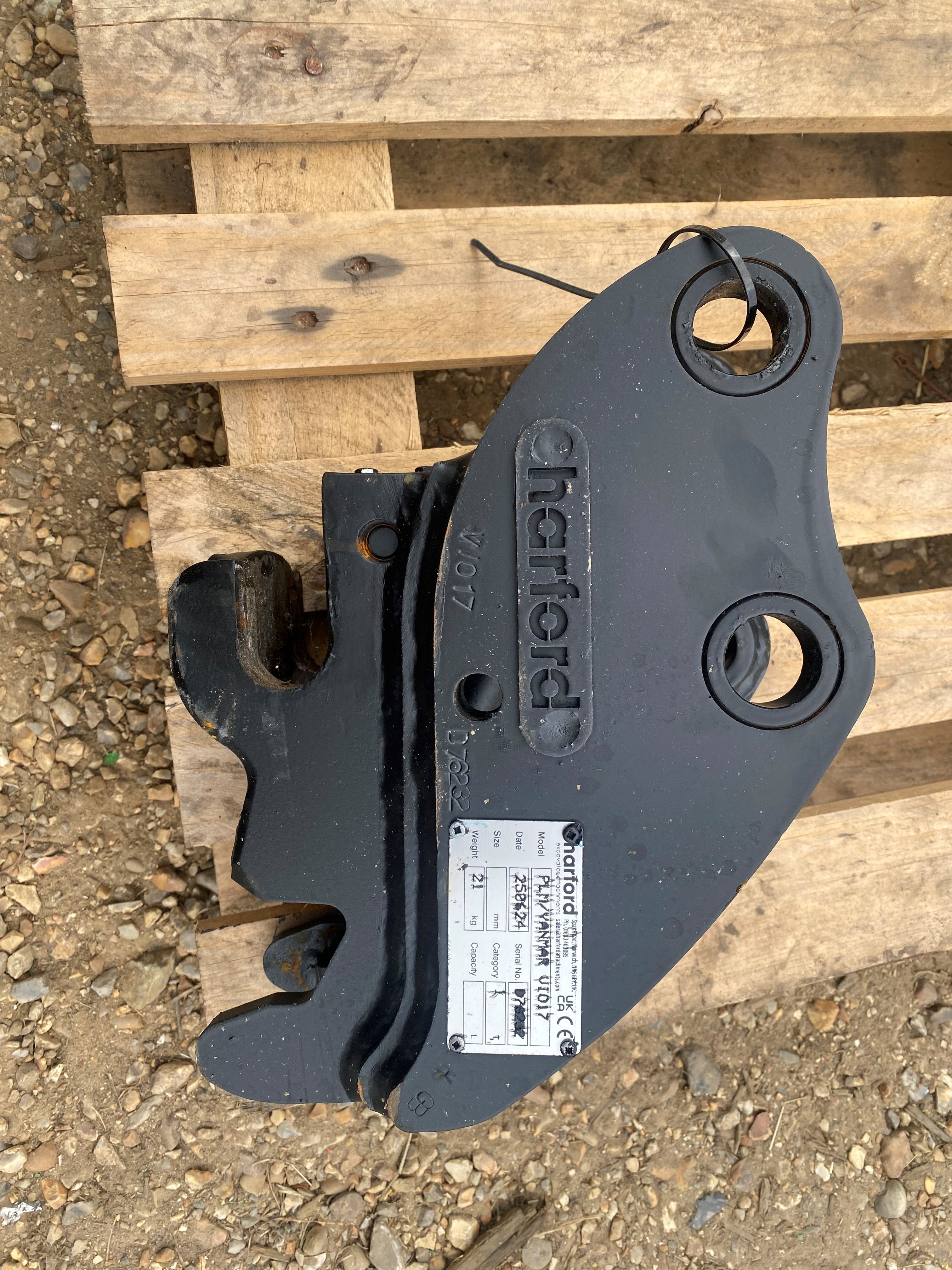 Harford HITCH & BUCKETS for sale