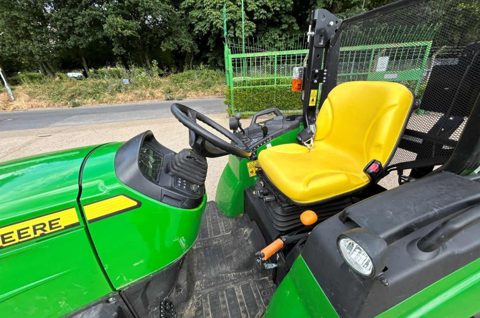 2038R ROPS A COMPACT TRACTOR Ben Burgess