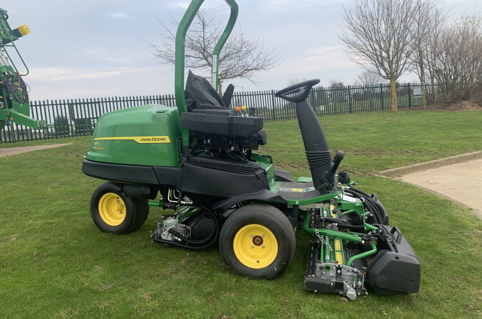 2550 PRECISION CUT TRIPLX - Ben Burgess