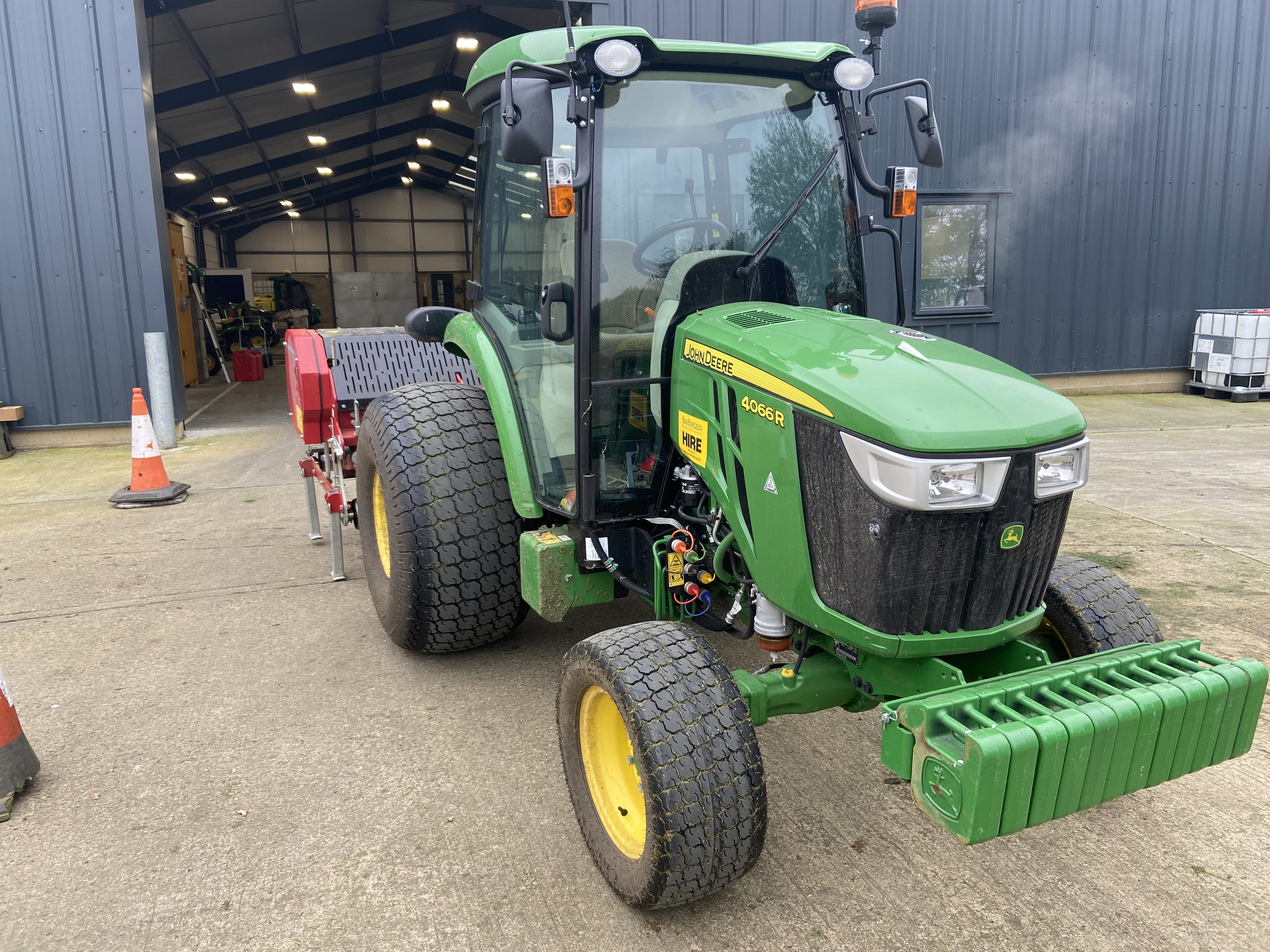 John Deere 4066R COMPACT TRACTOR for sale