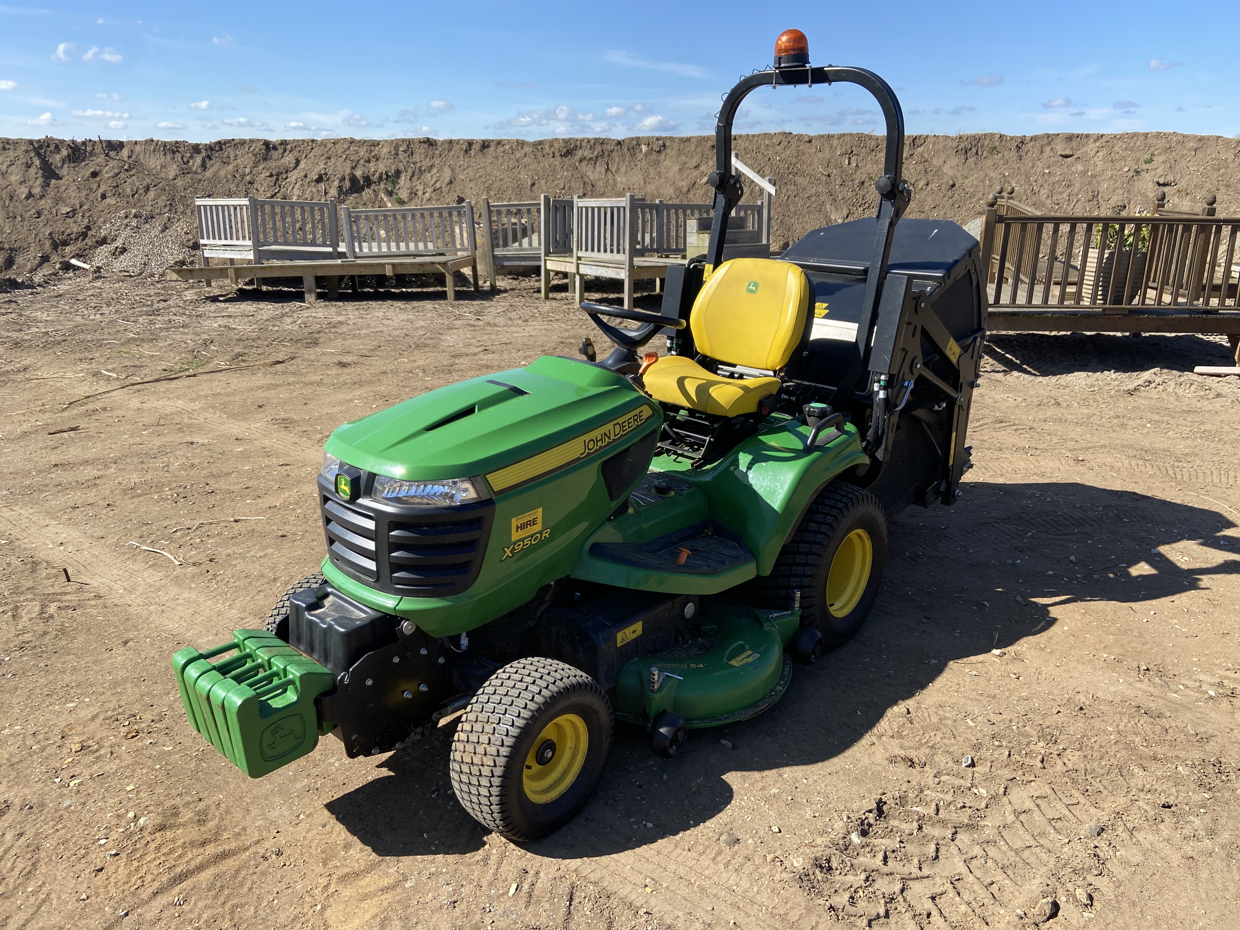 John Deere X950R 54HT LAWN TRACTOR for sale
