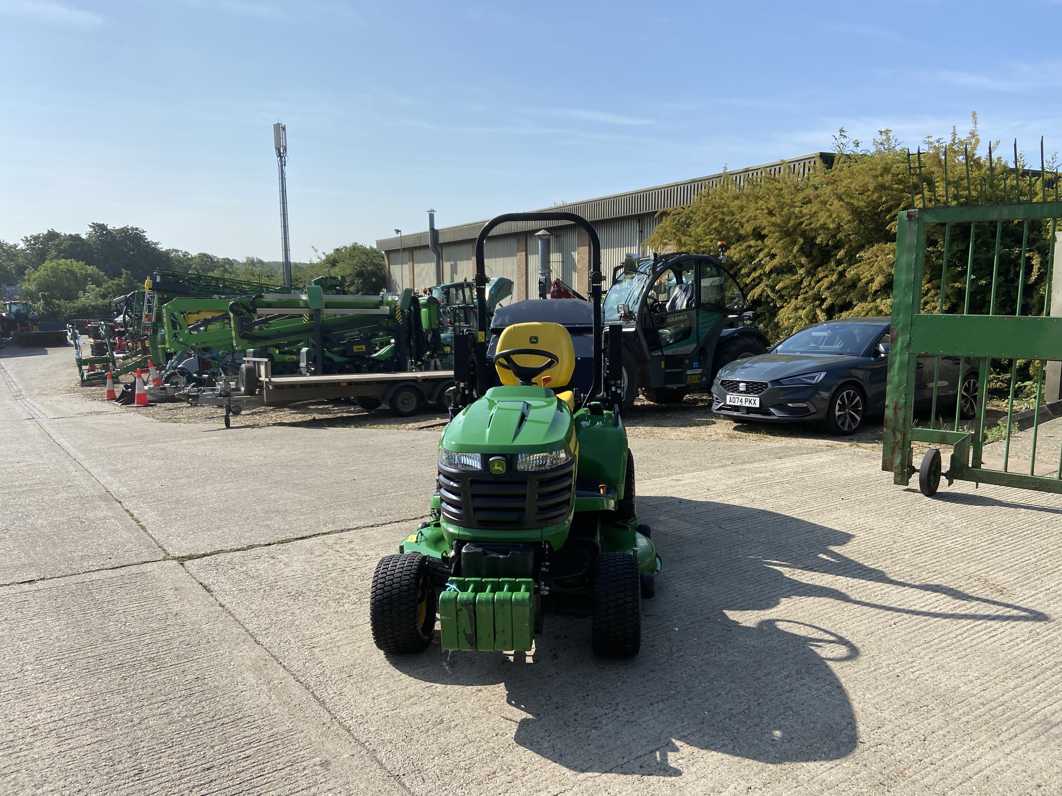 John Deere X950R 54HT LAWN TRACTOR for sale