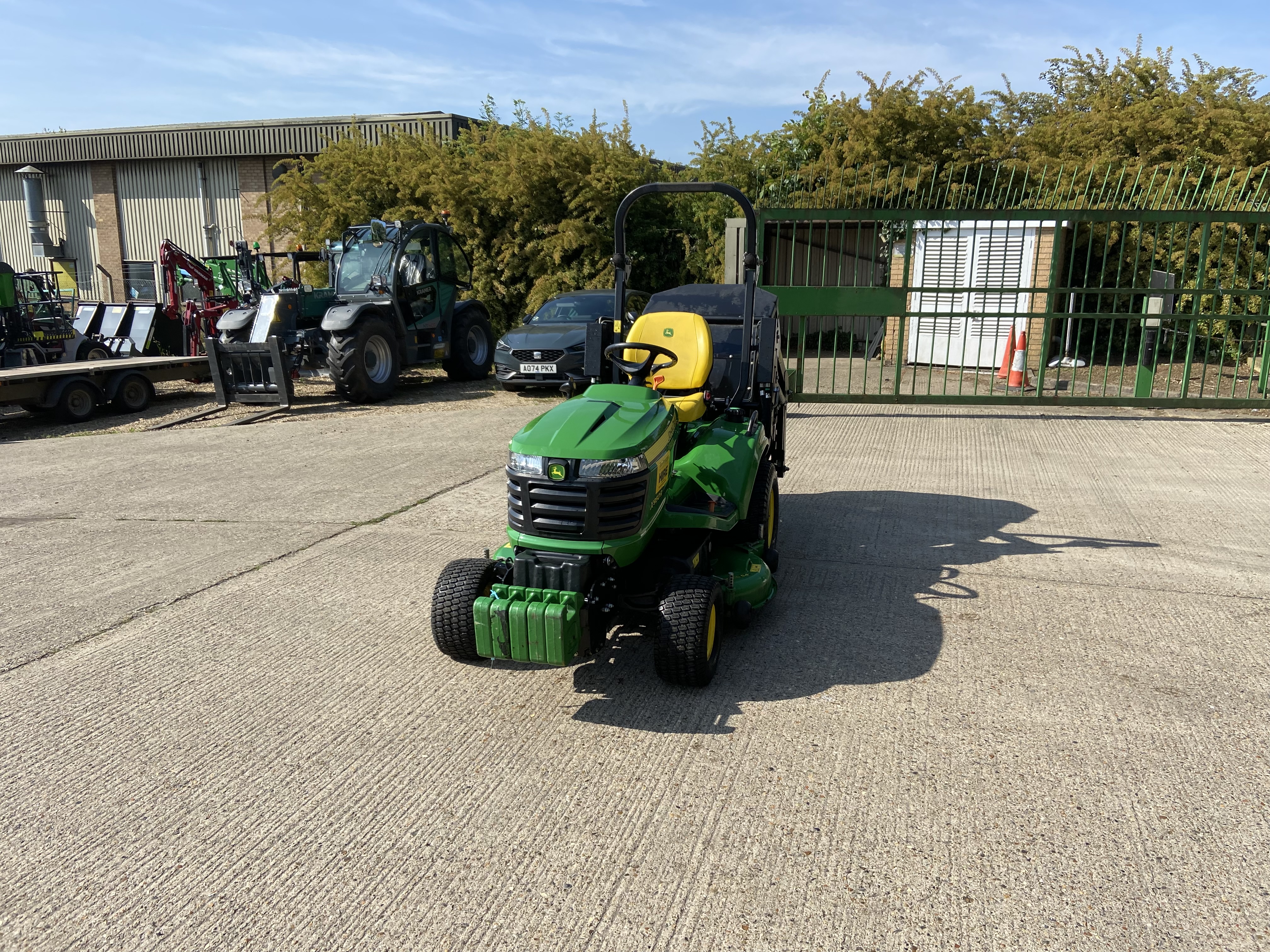 John Deere X950R 54HT LAWN TRACTOR for sale