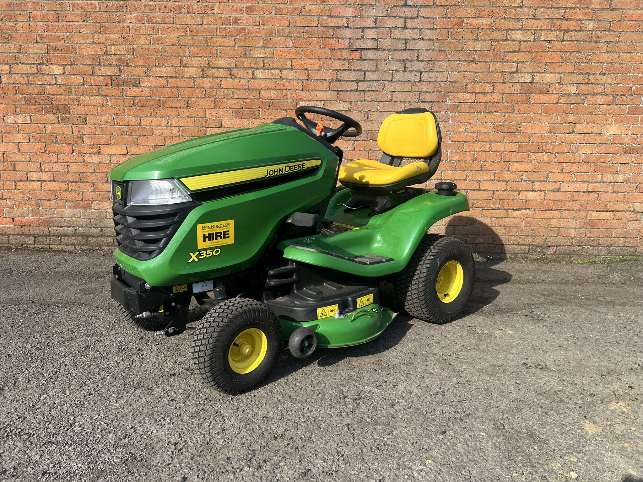 John Deere X350 WITH 42M MULCH DECK RLE for sale