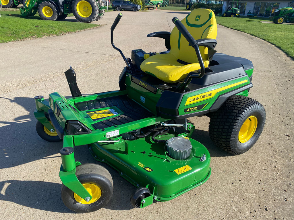 John Deere Z370R + 48 ELECTRIC ZTRAC for sale