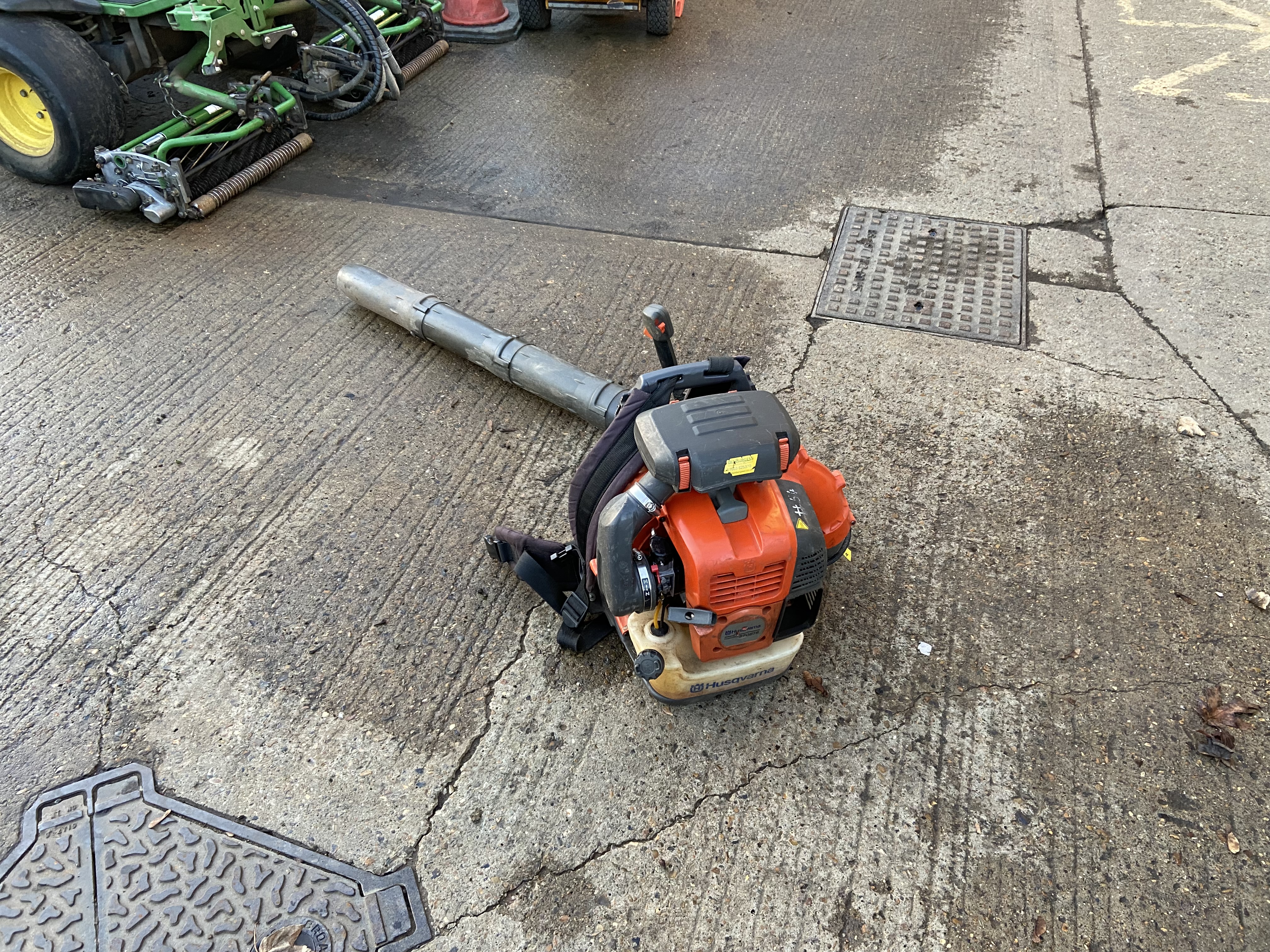 Husqvarna 570BTS BACK PACK BLOWER for sale