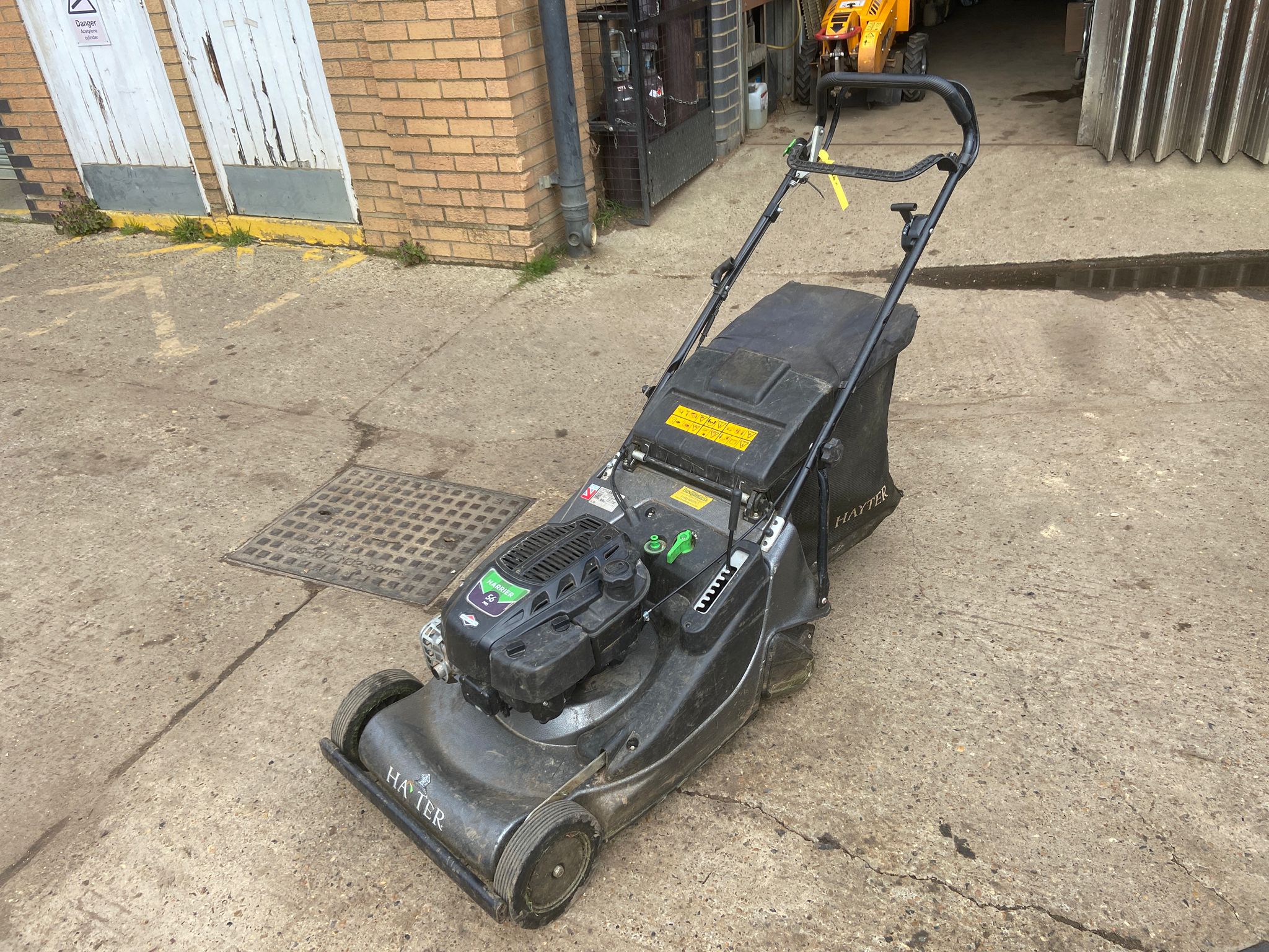 Hayter 579C HARRIER 56 PRO 22