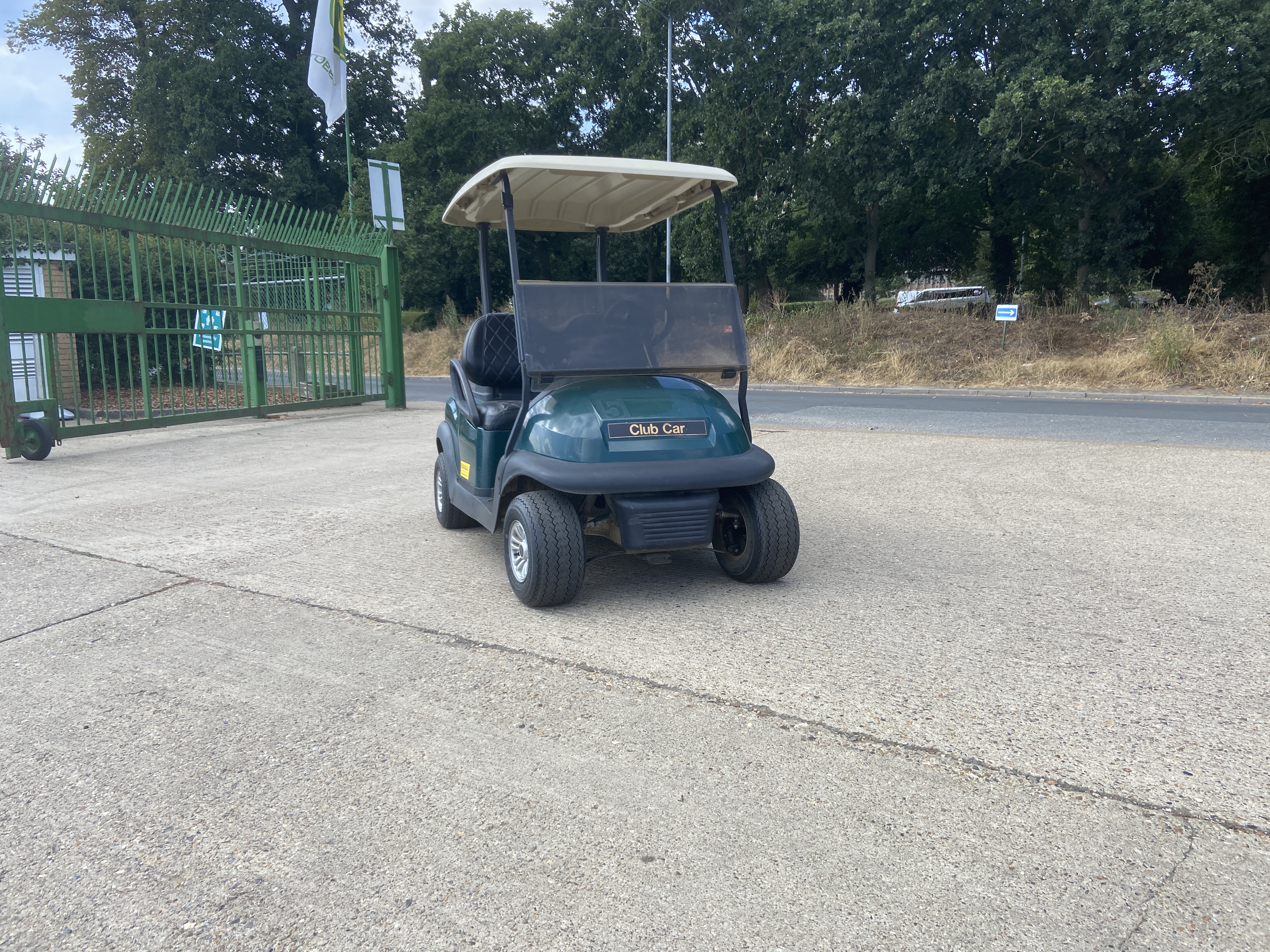 Club Car PRECEDENT GOLF CAR (2 SEATER) for sale