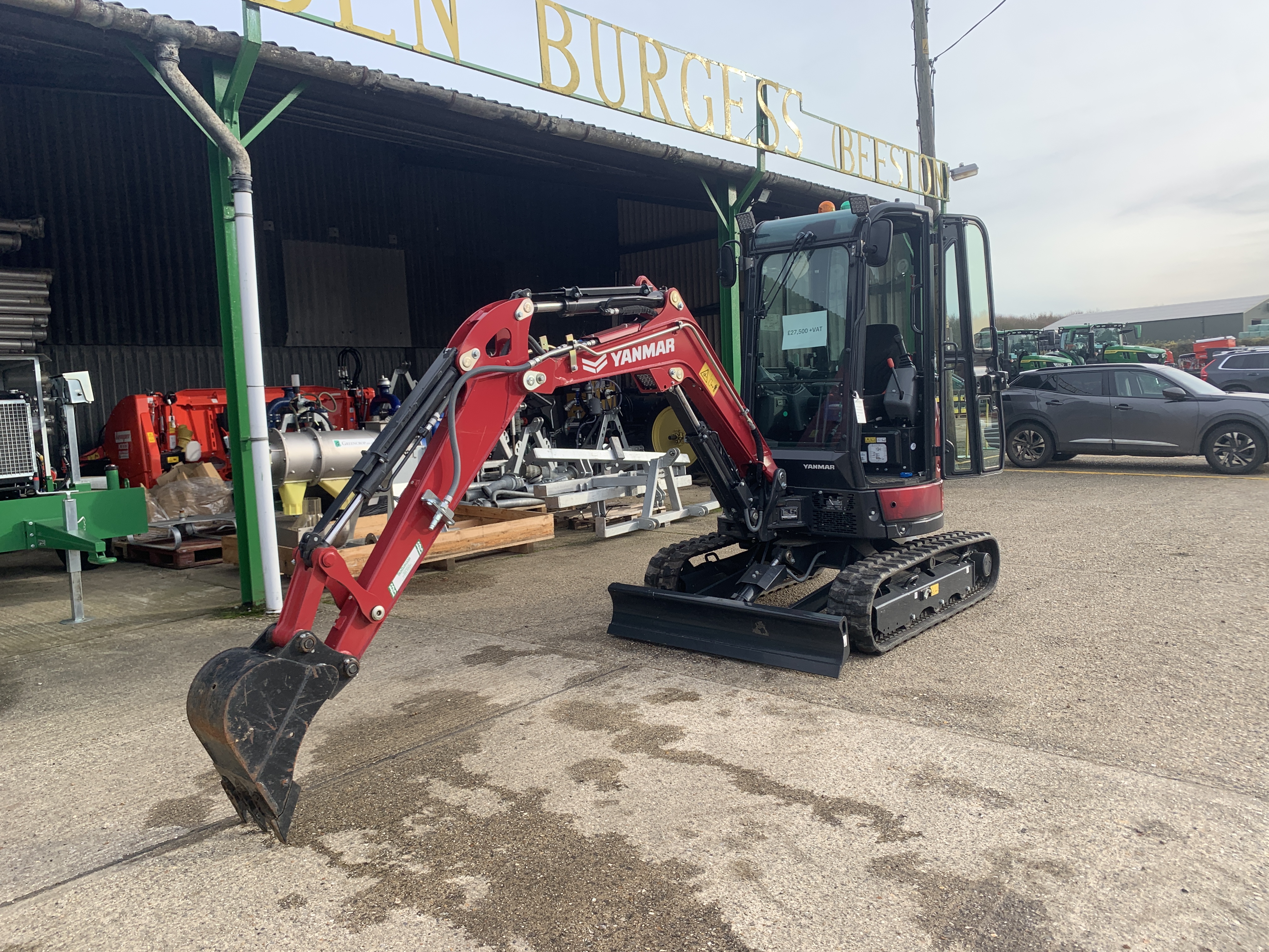 Yanmar VIO26-6 MINI EXCAVATOR for sale