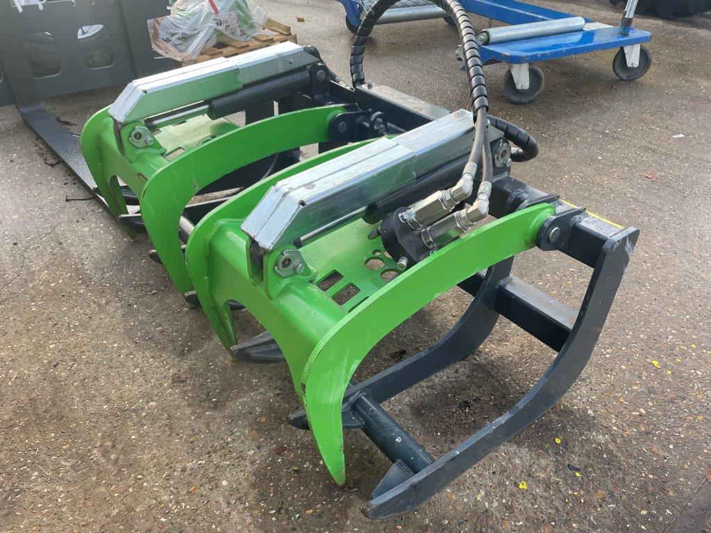Avant A37537 ROOT GRAPPLE for sale
