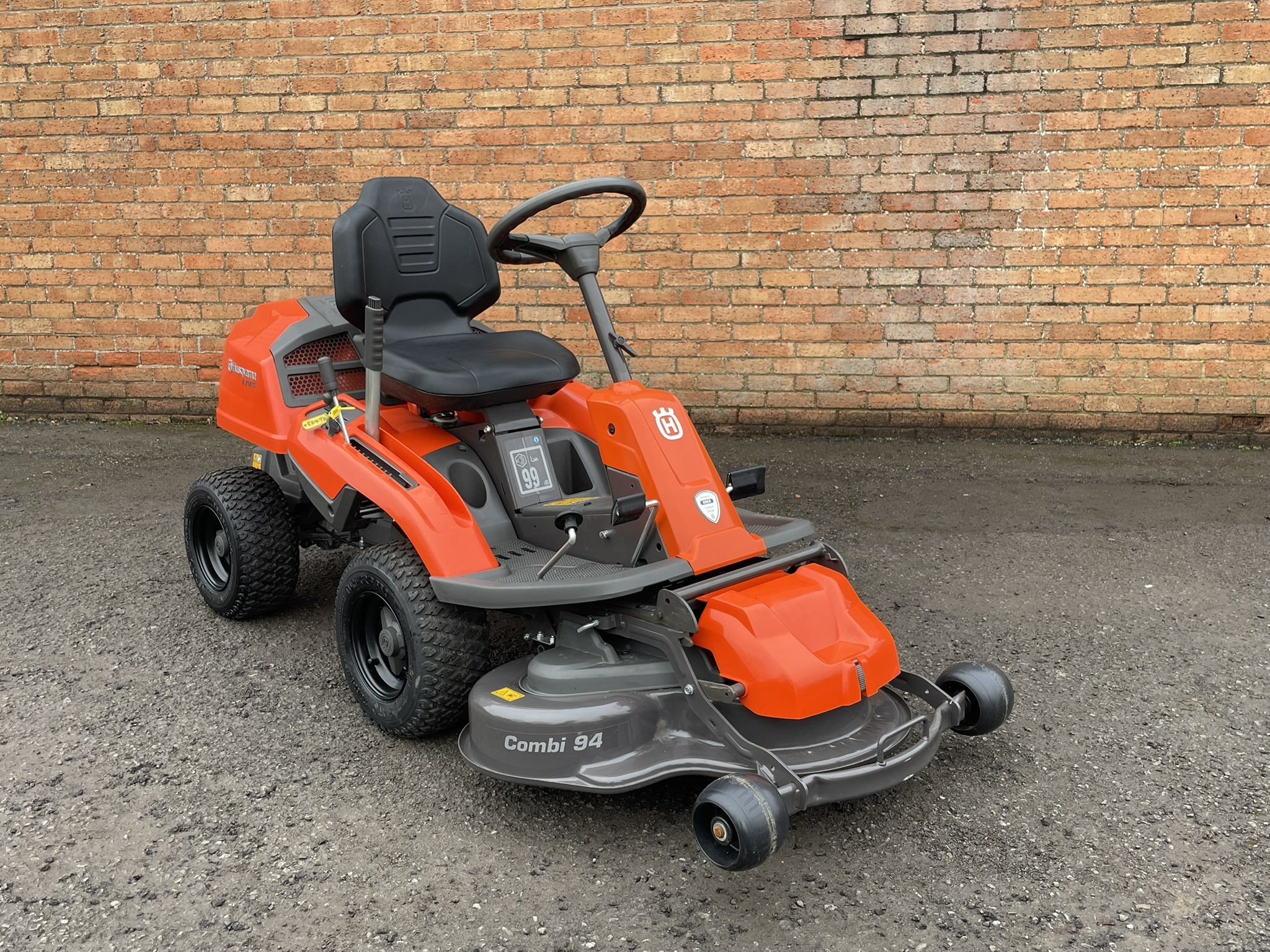 Husqvarna R214TC C/W 94CM COMBI DECK for sale