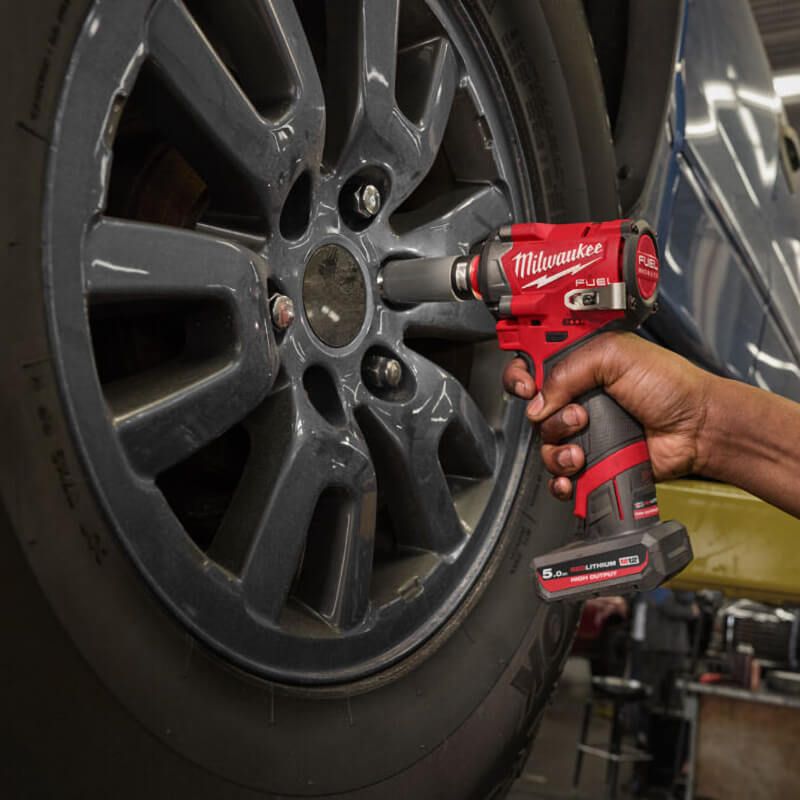 Milwaukee M18 FCIWF38G3-0 ⅜″ Compact Impact Wrench 4933493451 - Image 3
