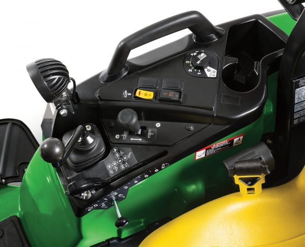 John Deere 2038R Compact Tractor - Image 8