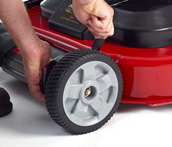 Toro TimeMaster™ 76CM Lawn Mower - Image 4